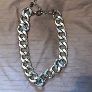 CHAIN NECKLACE